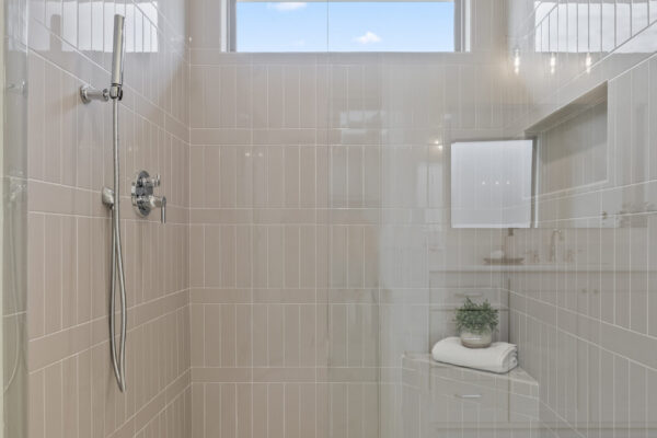 35-print-606 S Tall Chief Ave - Skiatook, OK-mastershower 35-print-606 S Tall Chief Ave - Skiatook, OK-mastershower